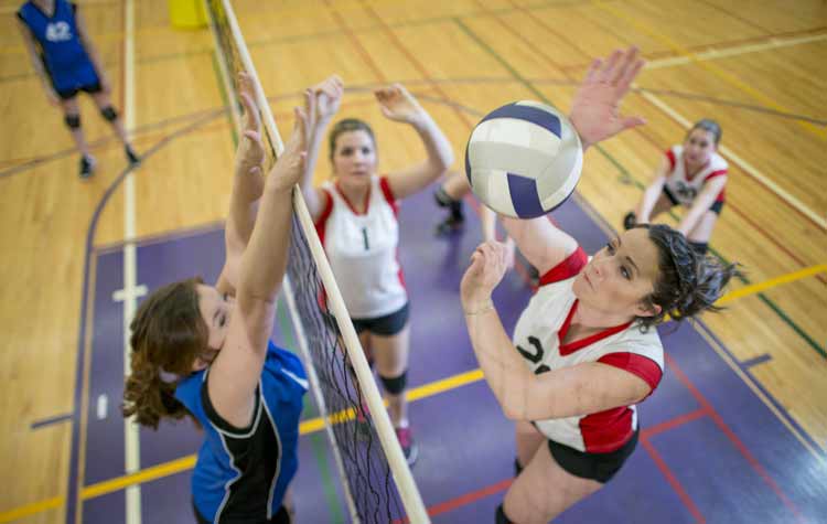 Recovering from a dislocated thumb or finger | Benenden Hospital