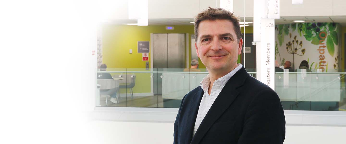 Mr Simon P Mackey, Consultant Plastic, Reconstructive & Aesthetic Surgeon at Benenden Hospital