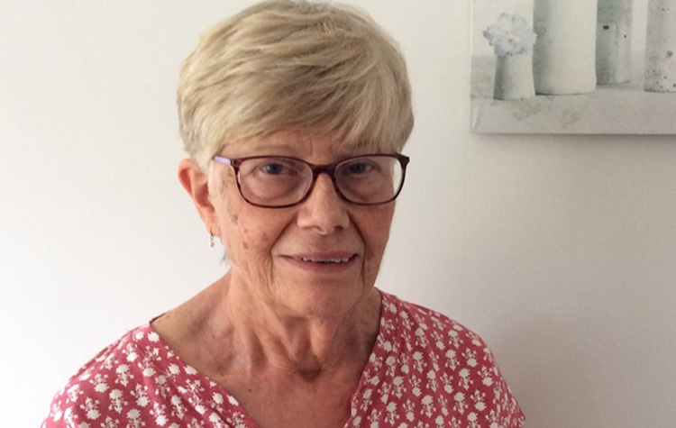 Pauline Heselgrave's total knee replacement at Benenden Hospital